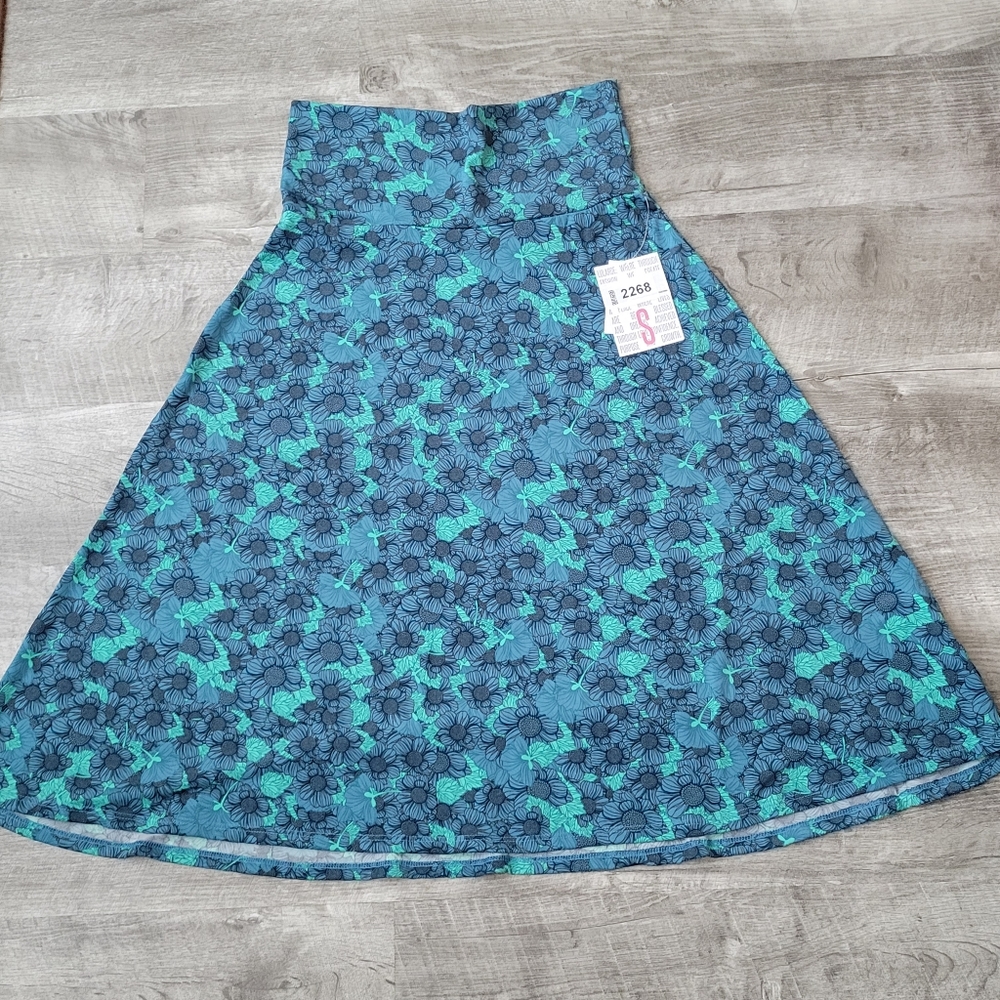 LulaRoe short maxi skirt